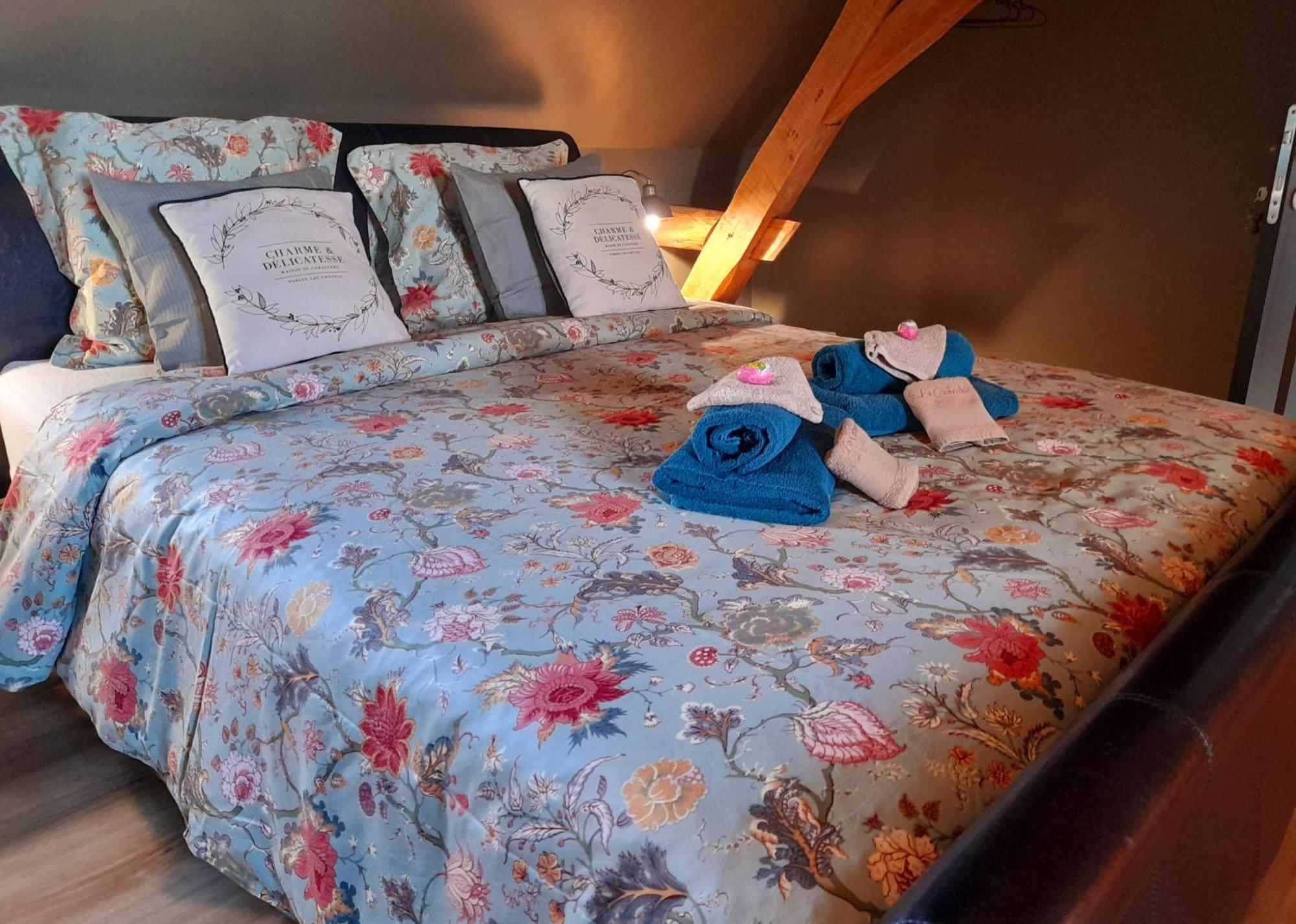 La Galuche Bed & Breakfast Angliers  Exterior photo